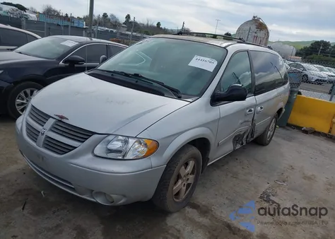 2005 Dodge Grand Caravan Sxt z USA, uszkodzony, nr VIN 2D4GP44L45R314997